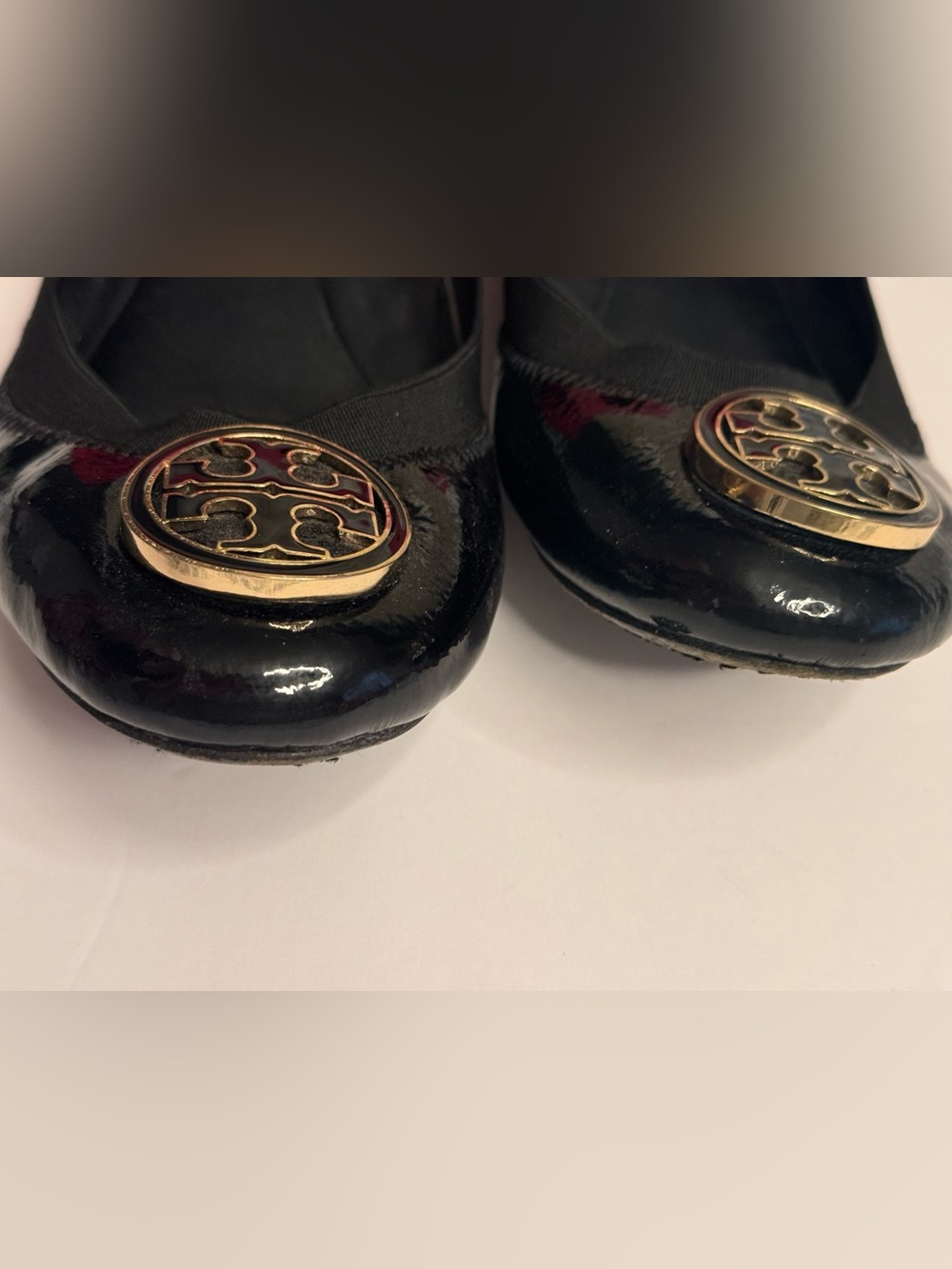 Tory Burch Caroline Naplak elastic Black Patent Logo Medallion Ballet Flats - Picture 10 of 11
